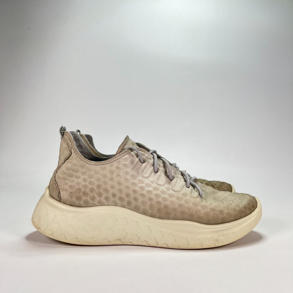 ECCO Therap Concrete Tan Bubble Textured Leather Lace Up Sneakers Youth Size 4.5